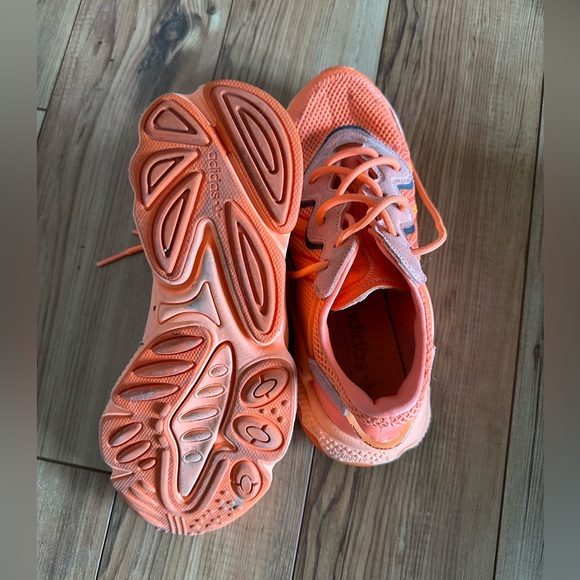 - Adidas OZWEEGO Solar Orange / Hi-Res Coral - 90s style - Picture 4 of 4